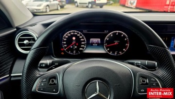 Mercedes Klasa E W213 Limuzyna 2.0 250 211KM 2017 Mercedes-Benz Klasa E E250 Zarejestrowany 2.0 Benzyna 210KM, zdjęcie 24