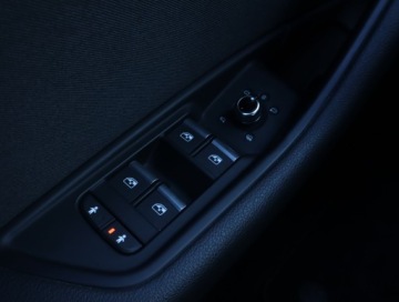 Audi A4 B9 Avant 2.0 45 TFSI 245KM 2019 Audi A4 Allroad 45 TFSI, Serwis ASO, 4X4, zdjęcie 14