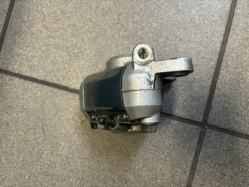 Сузуки Интрудер VS 750 Передний тормозной суппорт