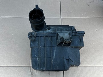 POUZDRO FILTRU VZDUCHU VW T4 2.5TDI 102KM 074129601Q