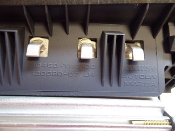 MAZDA 323 F BJ FACELIFT 01-03 ULOŽENÍ AIRBAG SPOLUJEZDCE