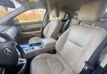 Jaguar XF I Sedan Facelifting 3.0 340KM 2013 Jaguar XF Jaguar XF 3.0 T Luxury 3.0 Benzyna 340KM, zdjęcie 19