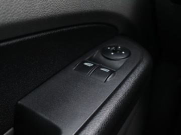 Ford Focus II Hatchback 5d 1.6 Duratorq TDCi 90KM 2008 Ford Focus 1.6 TDCi, HAK, Klima, El. szyby, zdjęcie 14