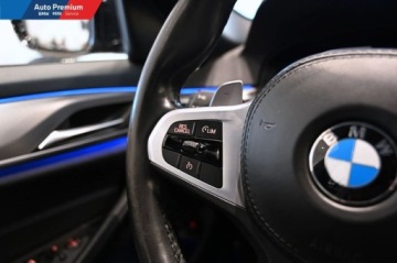 BMW Seria 5 G30-G31 Limuzyna 520d 190KM 2020 BMW Seria 5 520d xDriveFV23LED Fog LightsFotel SportowyM Pakiet Sportowy, zdjęcie 4