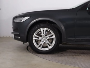 Volvo V90 II Kombi 2.0 D4 190KM 2018 Volvo V90 Cross Country D4 2.0 AWD, 187 KM, 4X4, zdjęcie 13