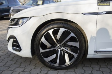 Volkswagen Arteon Fastback Facelifting 2.0 TSI 190KM 2022 Volkswagen Arteon R line / Matrixy / Kamera, zdjęcie 17