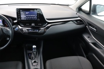 Toyota C-HR I Crossover Facelifting 1.8 Hybrid 122KM 2022 Toyota C-HR 1.8 Hybrid, Serwis ASO, Automat, zdjęcie 7