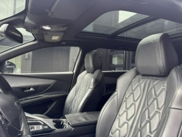 Peugeot 5008 II Crossover 2.0 BlueHDI 180KM 2018 Peugeot 5008 2.0 Blue-HDI 180KM GT Full Led Kamera, zdjęcie 30