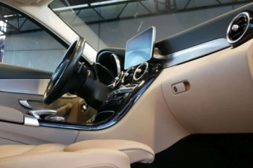 Mercedes Klasa C W205 Kombi 200 184KM 2017 Mercedes-Benz Klasa C 2.0 184KM 4MATIC Estate, Bezwyp., Panorama, Jasne wn, zdjęcie 37