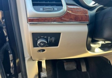 Jeep Grand Cherokee IV Terenowy Facelifting 3.6 V6 286KM 2012 Jeep Grand Cherokee 3.6 Benzyna Panorama Tempomat sensor Pod. kierownica, zdjęcie 18