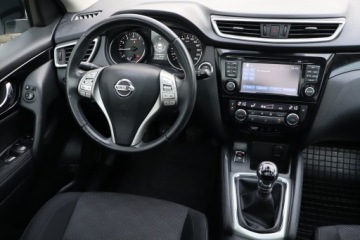 Nissan Qashqai II Crossover 1.2 DIG-T 115KM 2017 Nissan Qashqai 1.2 DIG-T, Salon Polska, zdjęcie 6