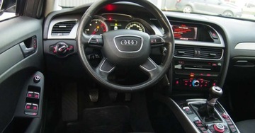 Audi A4 B8 Avant Facelifting 2.0 TDI 143KM 2012 Audi A4 Avant 2,0TDI143KM Panoramiczny Dach 2.0 Diesel 143KM, zdjęcie 23