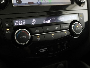 Nissan Qashqai II Crossover 1.6 dCi 130KM 2015 Nissan Qashqai automat navi klima auto kamera 360, zdjęcie 25