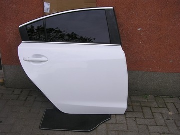 DVEŘE ZADNÍ PRAVÉ MAZDA 6 III GJ SEDAN 2015 R