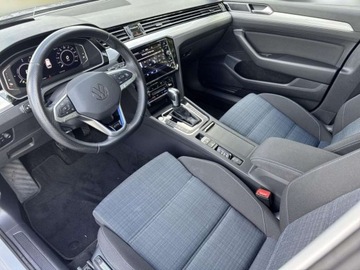 Volkswagen Passat B8 GTE Variant Facelifting 1.4 TSI Plug-In-Hybrid 218KM 2022 Volkswagen Passat LED Matrix kamera nawigacja Head-up Digital cockpit, zdjęcie 9