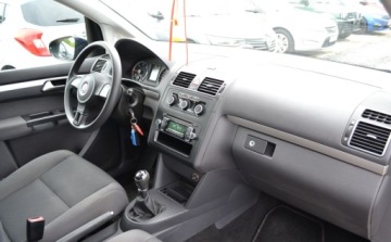 Volkswagen Touran II 1.6 TDI 105KM 2014 Volkswagen Touran Bezwypadkowy - Serwis - OPLACONY - Bez Korozji 1.6 105KM, zdjęcie 36