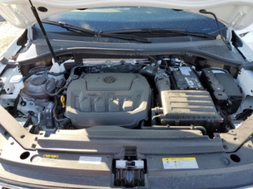 Volkswagen Tiguan III 2024 Volkswagen Tiguan SEL R-Line Black 2024 2.0l 2.0 Benzyna 184KM, zdjęcie 6