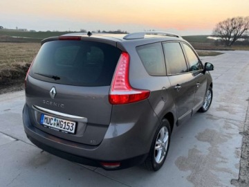 Renault Grand Scenic II Grand Scenic 2013 Energy dCi 130KM 2015 Renault Grand Scenic Rodzinny Grand Scenic 1.6D.130KMKamera Parktroniki Le, zdjęcie 6
