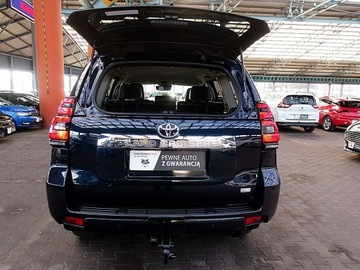 Toyota Land Cruiser VII Terenowy 3d 2.8 D-4D 177KM 2019 Toyota Land Cruiser SKÓRA KAMERY KRAJ BEZWYP F23%, zdjęcie 4