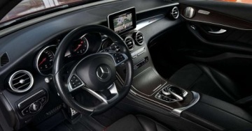 Mercedes GLC C253 SUV 2.1 220 d 170KM 2018 Mercedes-Benz GLC SalonPL AMG Burmester LED Panorama Kamera AndroidCarPlay, zdjęcie 8