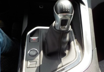 Peugeot 3008 II Crossover 1.2 PureTech 130KM 2019 Peugeot 3008 Okazja 1.2 Benzyna 130KM, zdjęcie 28