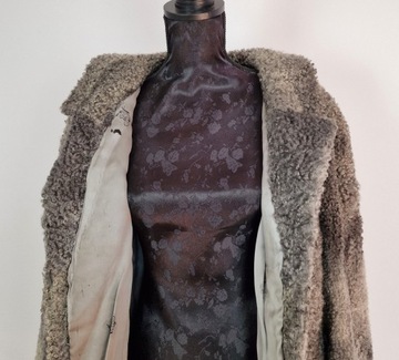 ВИНТАЖНЫЙ КАРАКУЛЯРНЫЙ МЕХ СЕРОГО ЦВЕТА