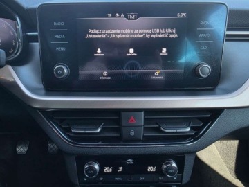 Skoda Kamiq Crossover 1.0 TSI 110KM 2022 Skoda Kamiq 1.0TSI 110KM Style Pakiet Comfort Pakiet promocyjny Tech Serwi, zdjęcie 19