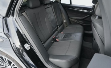 BMW Seria 5 G30-G31 Touring 520d 190KM 2020 BMW Seria 5 2,0D 190 KM X-DRIVE Full Led Nawigacja SPORT-LINE 2.0 Diesel, zdjęcie 23