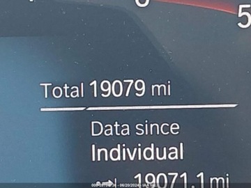 BMW Seria 7 G70 2022 BMW Seria 7 2022 BMW 7 Series 750i xDrive Sedan 4.4 Benzyna 523KM, zdjęcie 13