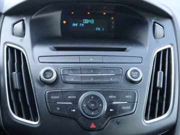 Ford Focus III Sedan Facelifting 1.6 Ti-VCT 105KM 2017 Ford Focus 1.6 i, Salon Polska, Klima, zdjęcie 12