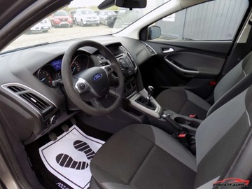 Ford Focus III Kombi 1.0 EcoBoost 125KM 2012 Ford Focus 125KM Navi Parkdistance Convers MY13 Benzyna 125KM, zdjęcie 17