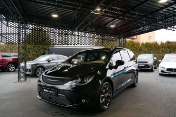 Chrysler Pacifica II 3.6 V6 291KM 2018 Chrysler Pacifica 3.6L V6 Pentastar 291KM StowN Go,S,Kam.360,Radar,Panoram