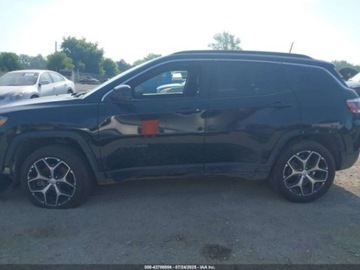 Jeep Compass II 2024 Jeep Compass 2024 Jeep Compass Limited 4x4 2.0 Benzyna 200KM, zdjęcie 3