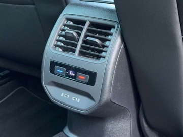 Cupra Formentor Crossover PHEV 1.4 e-HYBRID 245KM 2021 Cupra Formentor 1.4 Plug-In 245KM, ACC, Keyless, Kamera, DCC, Podgrzewane, zdjęcie 14