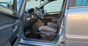 Opel Zafira B 1.8 ECOTEC 140KM 2009 Opel Zafira 1.8 140ps. Benzyna 7-0sob 1.8 Benzyna 140KM, zdjęcie 17