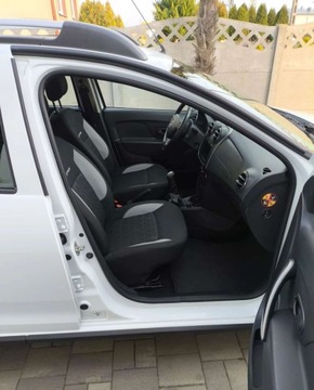 Dacia Sandero II Hatchback 5d 1.5 dCi 90KM 2014 Dacia Sandero Dacia Sandero 1.5 dCi Laureate 1.5 Diesel 90KM, zdjęcie 9