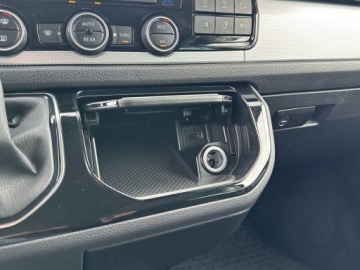 Volkswagen Multivan T6 2018 Volkswagen Multivan 2.0 BiTDI 200KM Highline Refle, zdjęcie 23