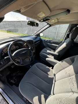 Chrysler Voyager V Grand Voyager 2.8 CRD 150KM 2007 Chrysler Voyager 2.8 CRDi 150KM 2007r 7 osobowy, zdjęcie 7