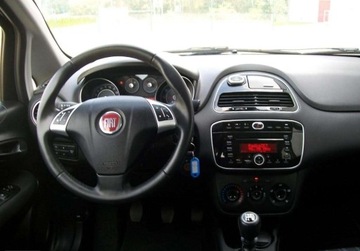 Fiat Punto Punto 2012 Hatchback 3d 1.2 8v 69KM 2012 Fiat Punto Evo Fiat Punto Evo Serwis ,oplacony, zdjęcie 5