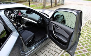 BMW Seria 1 E81/E87 Hatchback 5d E87 2.0 120i 170KM 2011 BMW Seria 1 2.0 i Navi Bi- xenony Tempomat 2.0 Benzyna 170KM, zdjęcie 14