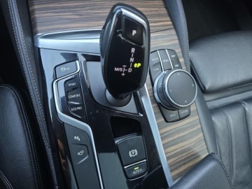 BMW Seria 5 G30-G31 Touring 530d 265KM 2017 530d xDrive Luxury Line aut, zdjęcie 15