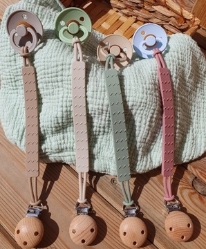 вешалка для соски, прорезыватель, 2в1. 11 цветов. Большой выбор клипов. ГРАВЕР.