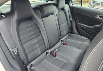 Mercedes Klasa A W176 Hatchback 5d Facelifting 180 122KM 2017 Mercedes-Benz Klasa A 1,6 Benzyna 122 KM GWARANCJA Zamiana Zarejestrowany, zdjęcie 13