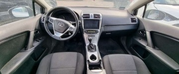 Toyota Avensis III 2014 Toyota Avensis 2014r, 2.0 D4D. Lekko przetarty lewy bok. Jezdzi. 2.0 142KM, zdjęcie 5