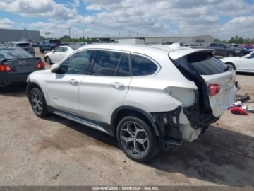 BMW X1 F48 2017 BMW X1 sdrive28i, 2017r., 2.0L 2.0 Benzyna 228KM, zdjęcie 3