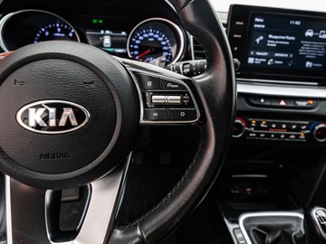 Kia Ceed III Kombi 1.6 CRDi 136KM 2021 KIA Cee&#039;d 1.6 CRDi SCR L Combi 136KM 2021, zdjęcie 13