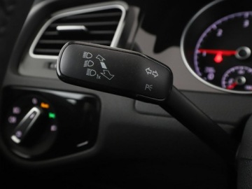 Volkswagen Golf VII Variant Facelifting 1.6 TDI-CR DPF BMT 115KM 2019 Volkswagen Golf DSG klima auto navi grzane fotele, zdjęcie 32