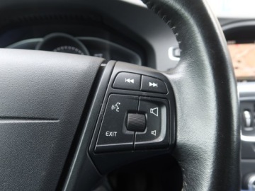 Volvo V60 I Kombi Facelifting 2.0 D4 DRIVE-E 190KM 2017 Volvo V60 D4 2.0, Salon Polska, Serwis ASO, zdjęcie 19