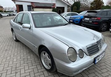 Mercedes Klasa E W210 2000 Mercedes-Benz Klasa E 2,2 CDI 143 KM Automat Z..., zdjęcie 1