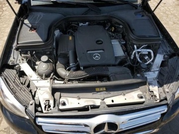 Mercedes GLC C253 2018 Mercedes-Benz GLC 2018 Mercedes-Benz GLC GLC 300 4MATIC SUV 2.0 Benzyna, zdjęcie 11